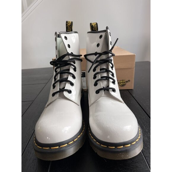 Dr Martens Size 10 Lamper Combat Boot Lace Up AW004 Women's New Box White Patent - Picture 1 of 16